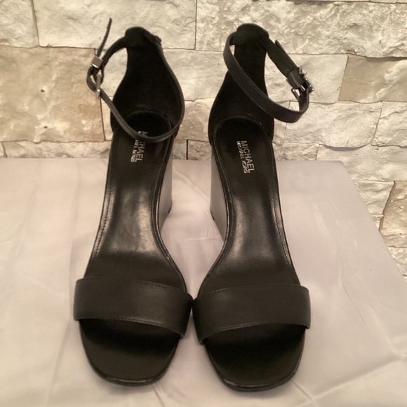 Michael Michael Kors Fiona Wedge Sandals - Picture 1 of 12